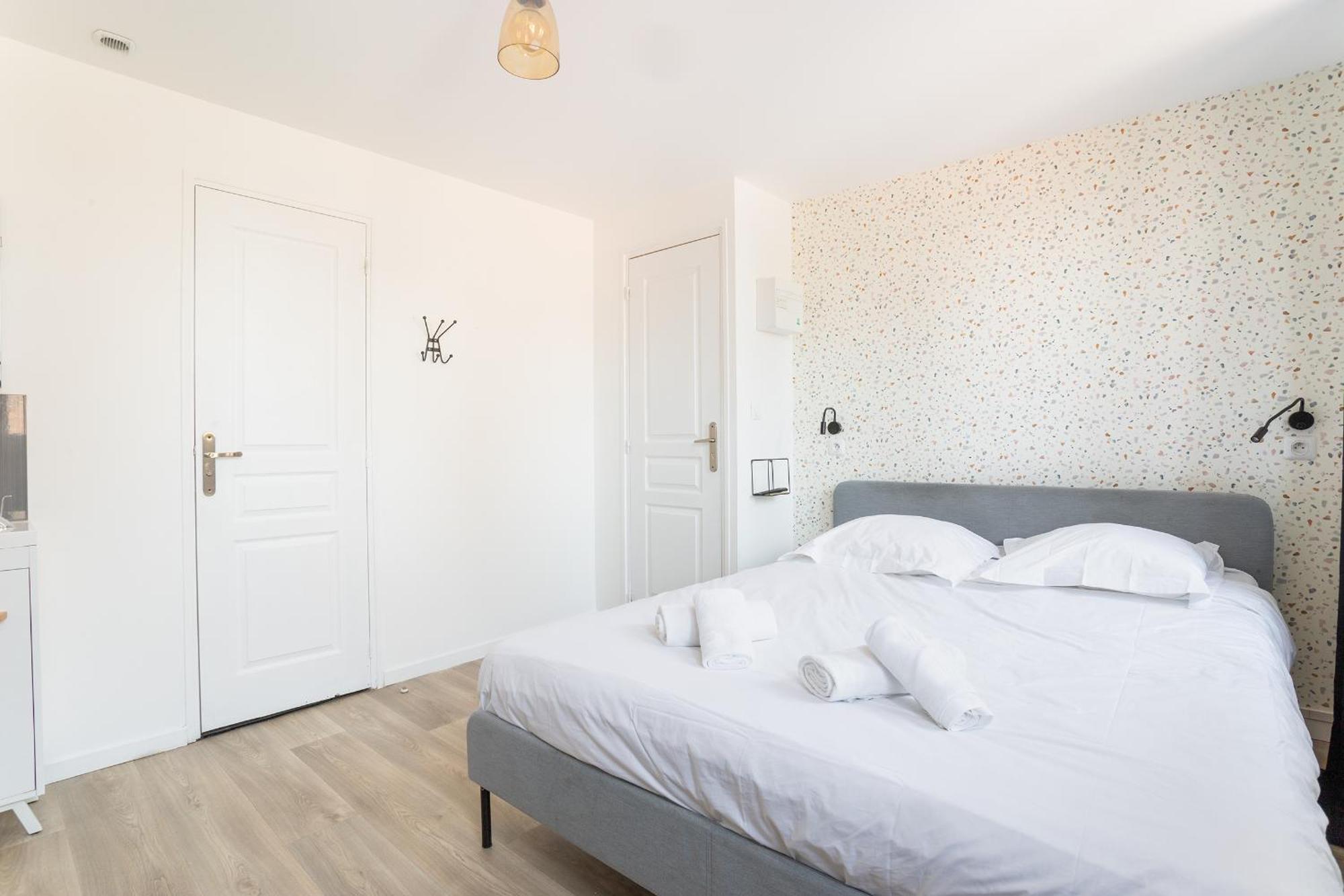 S&K Suite Grande Rue Roubaix - Chambre Spacieuse Et Sdb Privee - Netflix Et Cuisine Exterior foto